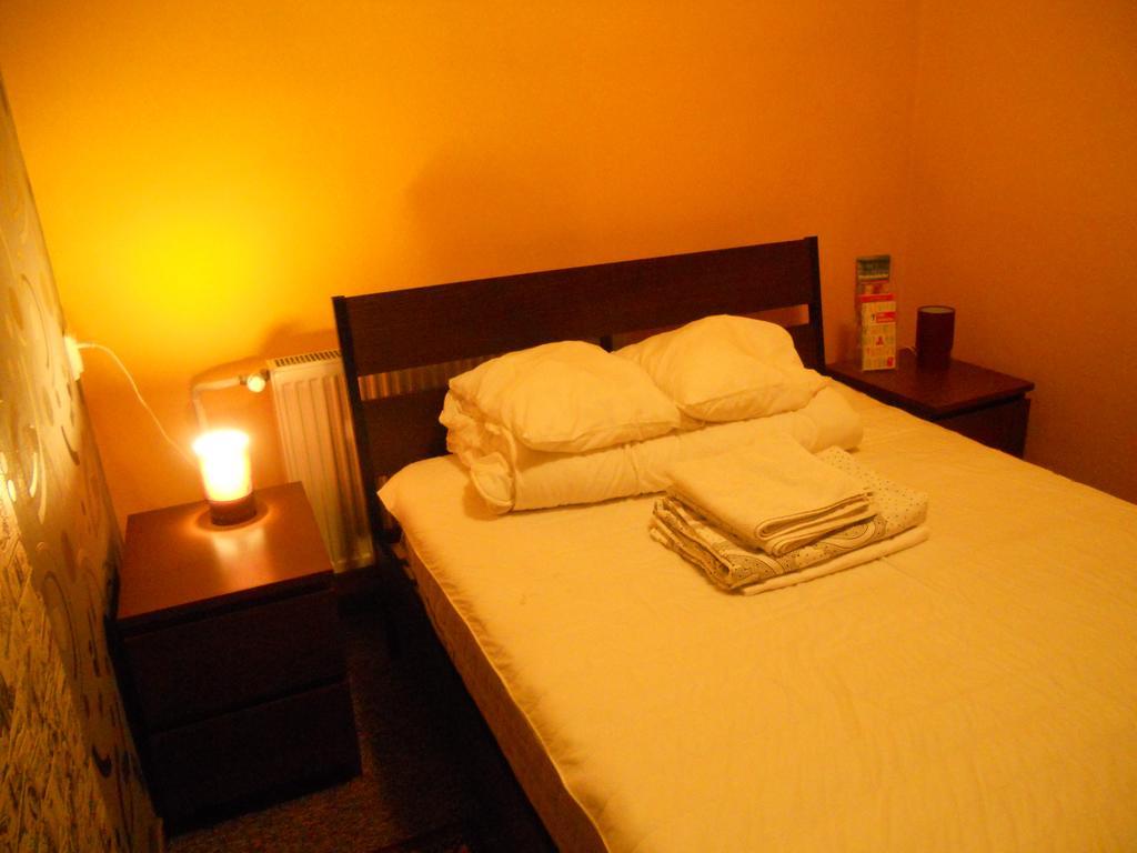Old Town Hostel Гданск Стая снимка