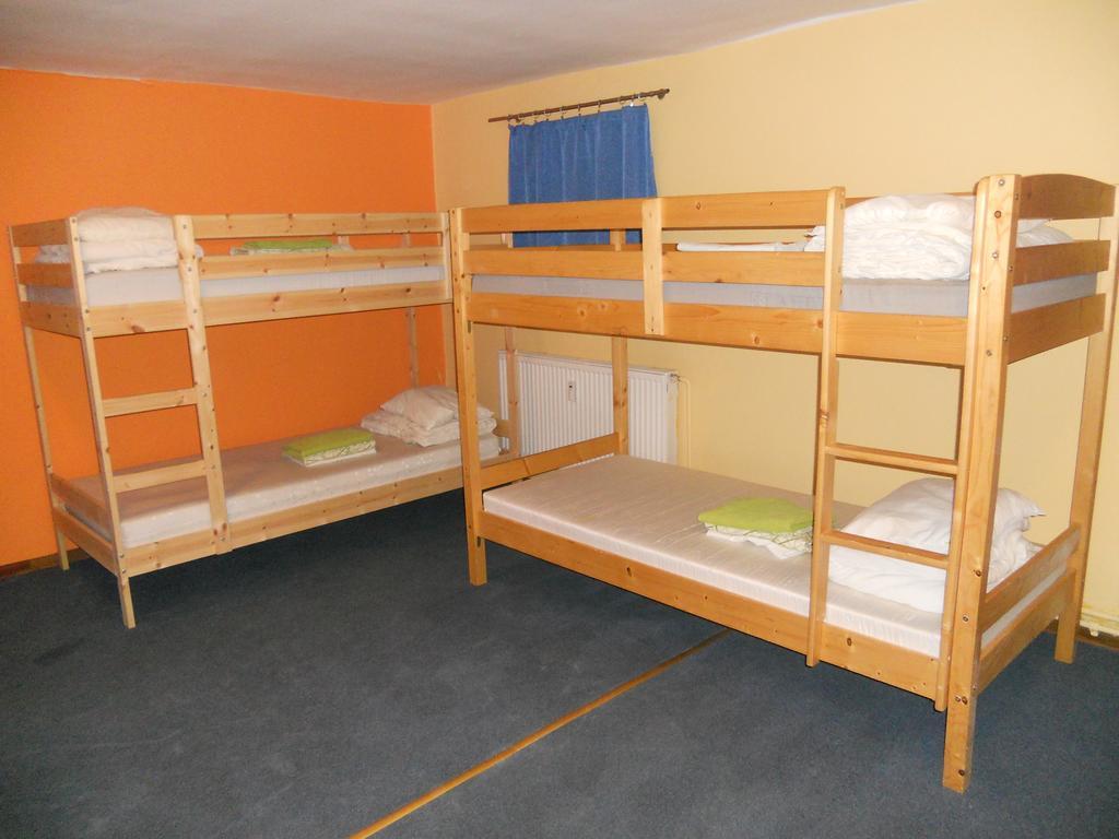 Old Town Hostel Гданск Стая снимка