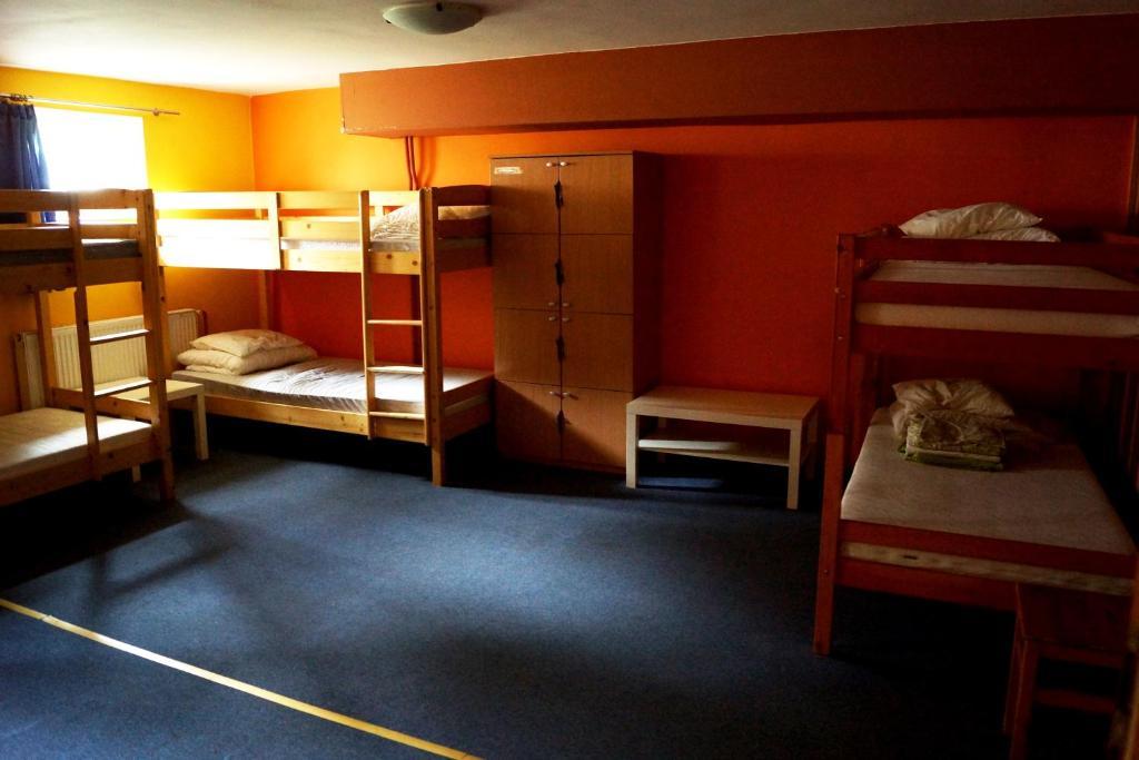 Old Town Hostel Гданск Стая снимка